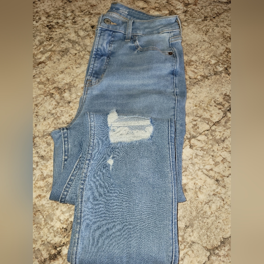 Old Navy Rockstar Extra High Rise Light Wash Distressed Jeans 6 Tall NWOT
